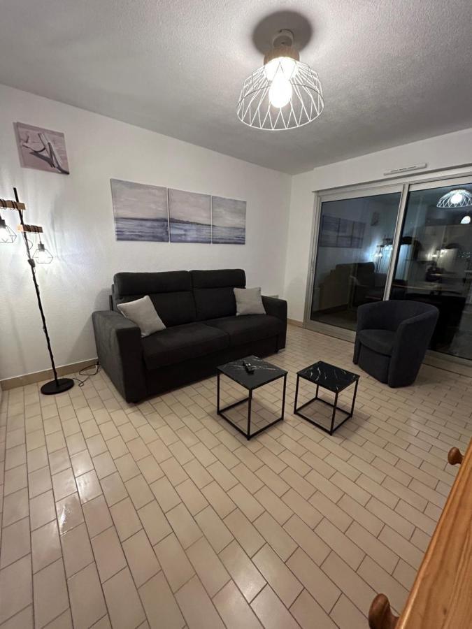 Grand T2 Proche De La * Sète